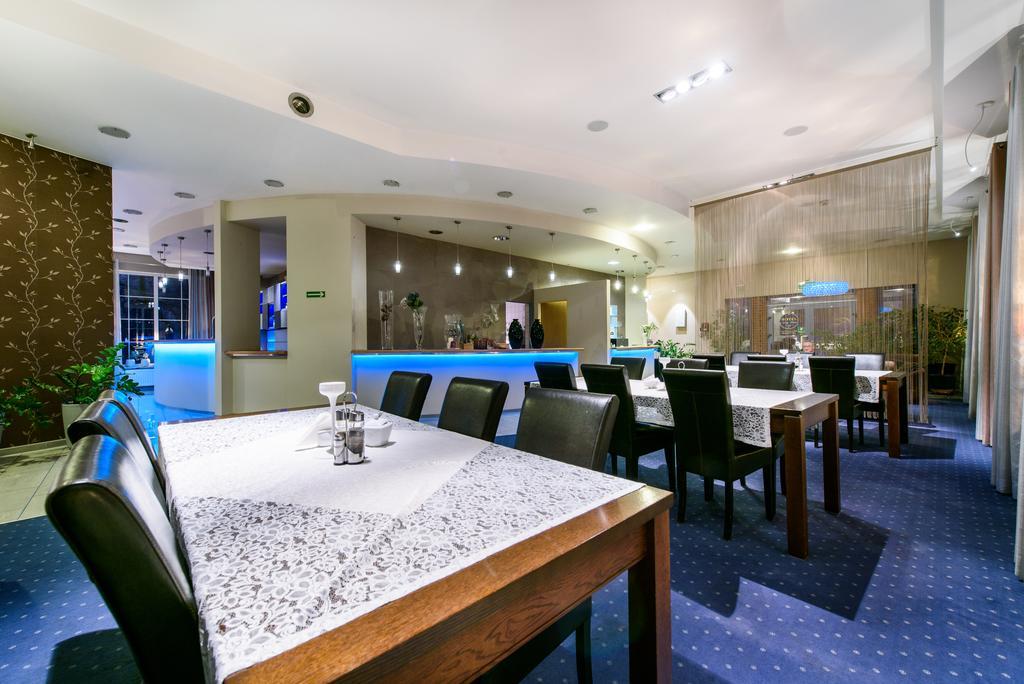 Hotel Nowy Dwor トシェブニツァ エクステリア 写真