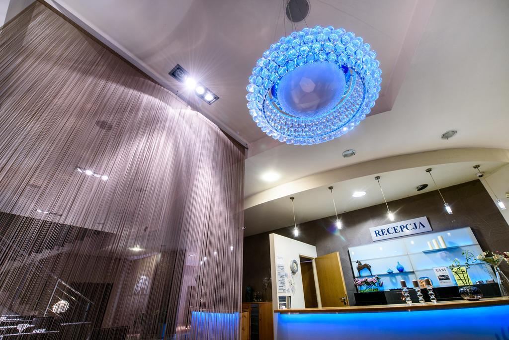 Hotel Nowy Dwor トシェブニツァ エクステリア 写真