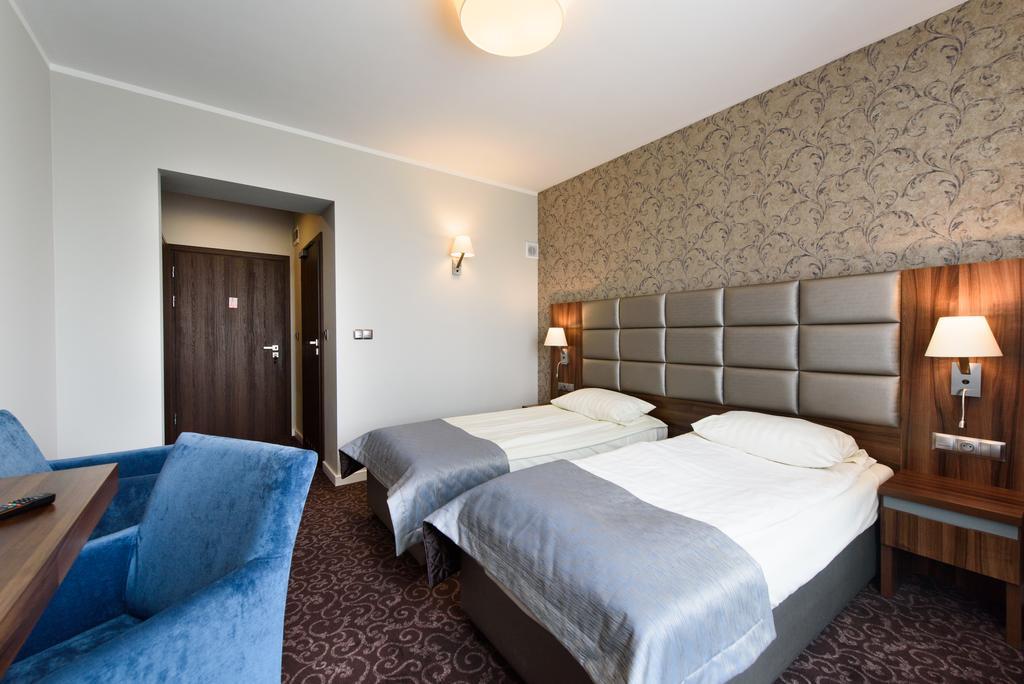 Hotel Nowy Dwor トシェブニツァ エクステリア 写真
