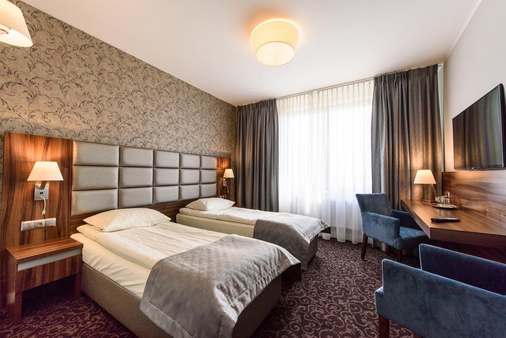 Hotel Nowy Dwor トシェブニツァ エクステリア 写真