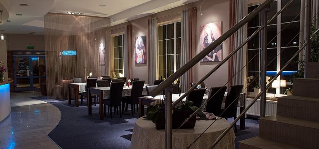 Hotel Nowy Dwor トシェブニツァ エクステリア 写真
