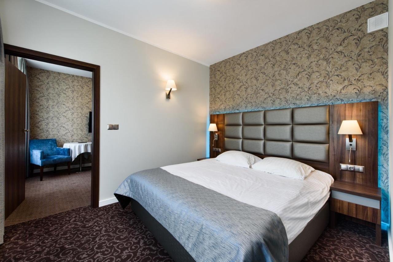 Hotel Nowy Dwor トシェブニツァ エクステリア 写真