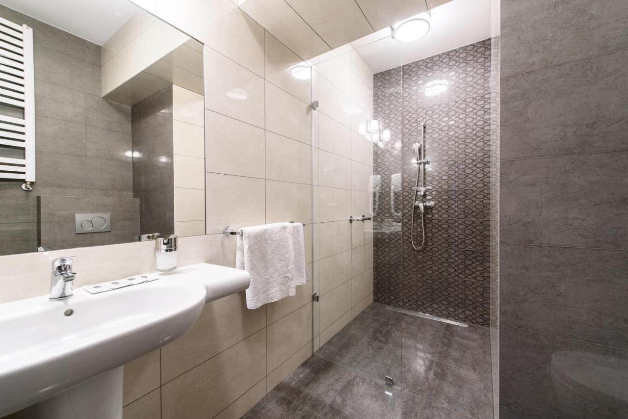 Hotel Nowy Dwor トシェブニツァ エクステリア 写真